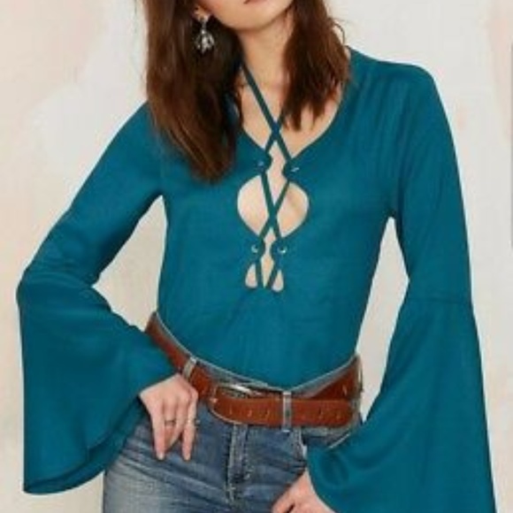 NWT Nasty Gal Plunging Lace Up Bell Sleeve Top - Picture 2 of 8